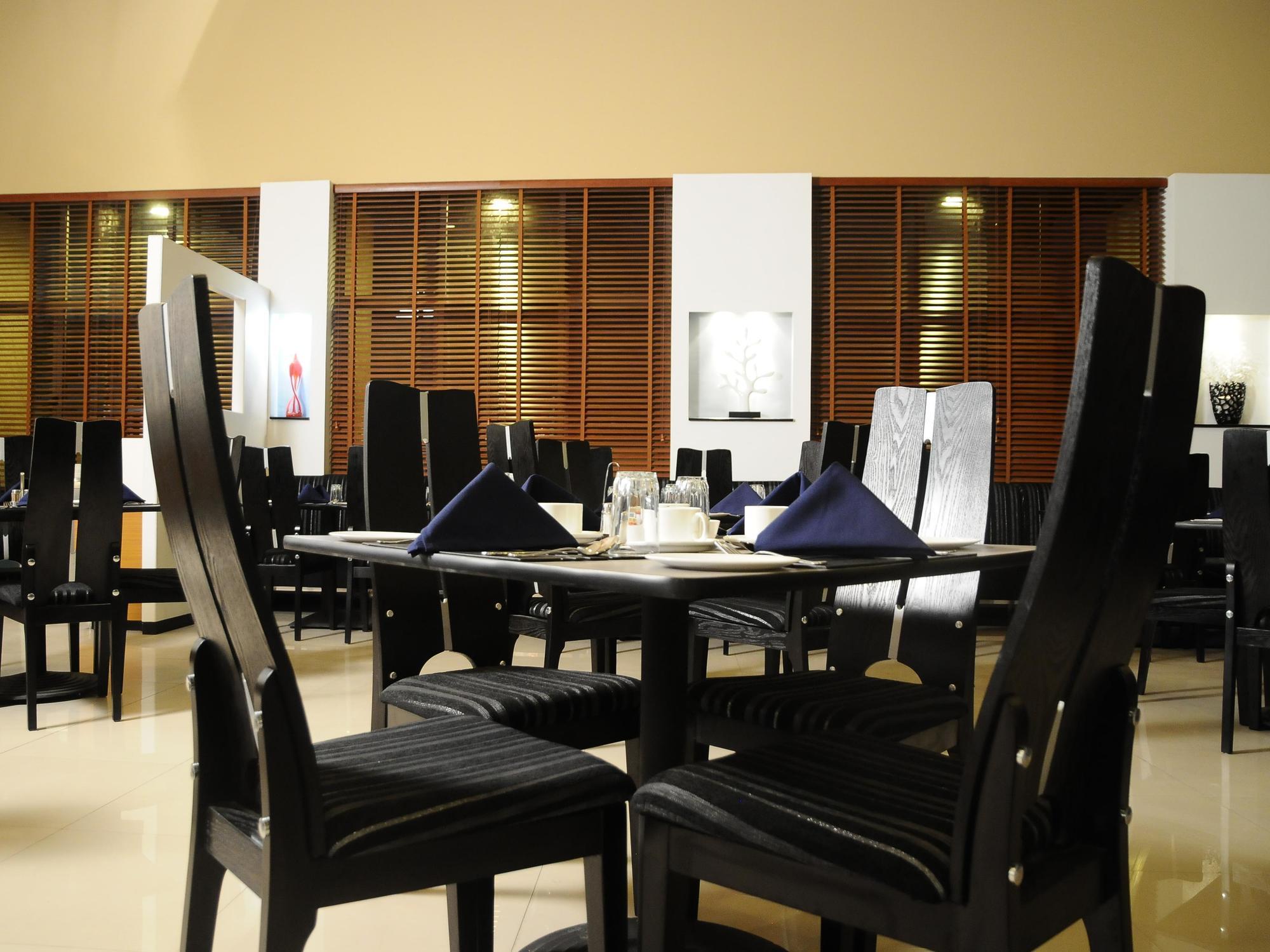Hi 5 Hotel & Experience Nashik Esterno foto