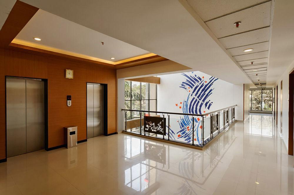 Hi 5 Hotel & Experience Nashik Esterno foto