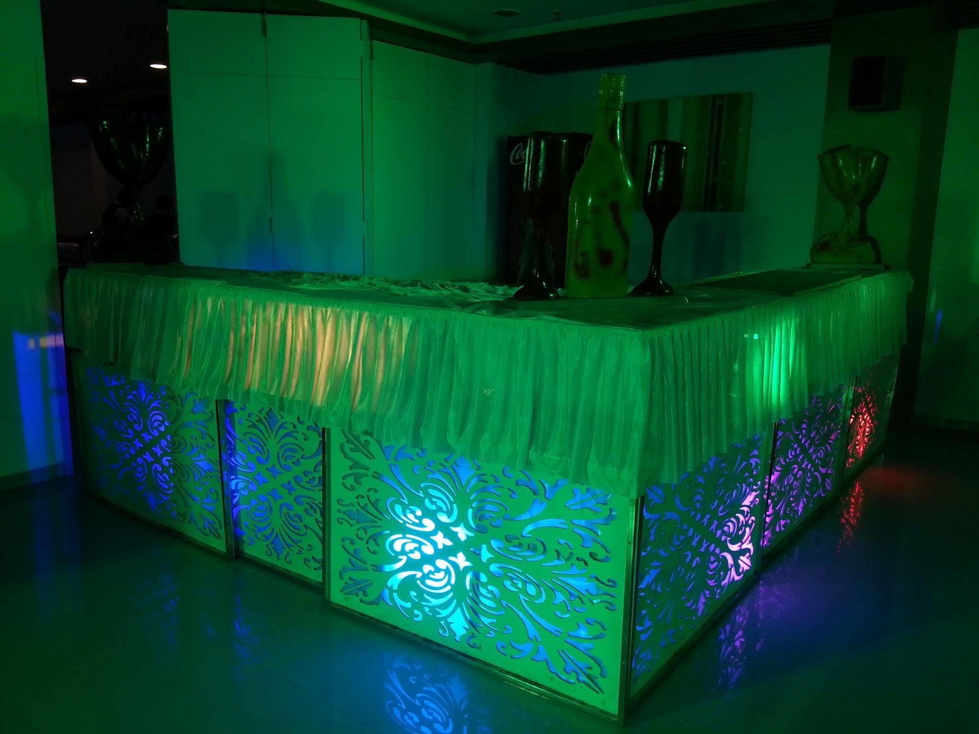 Hi 5 Hotel & Experience Nashik Esterno foto